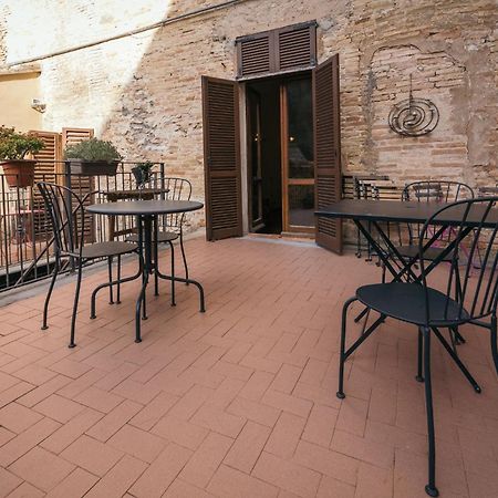 A Palazzo Bed & Breakfast Pergola Ngoại thất bức ảnh